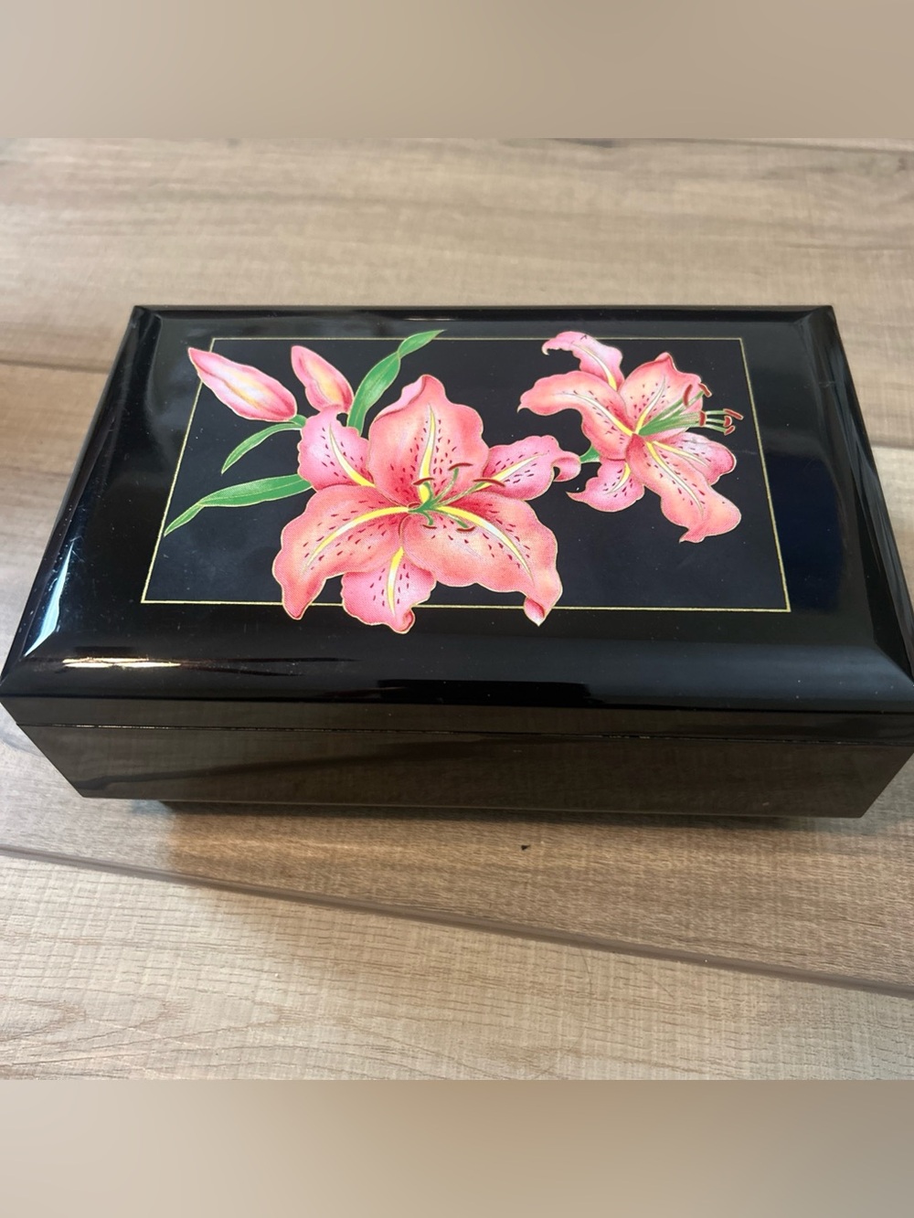 Vintage Otagiri Musical Jewelry Box Lily Flowers Inlay Black Lacquer Japan